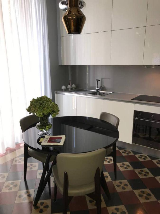 A Casa Di... * Milán